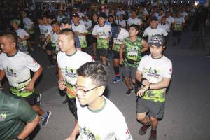 BIB: 2447
                            <button type="button" onclick="openModal(3530186)" class="btn btn-primary btn-sm float-right btn-popup" data-toggle="modal" data-target=".modal-high-quality">
                        <i class="fas fa-shopping-cart"></i> Add to Cart
                    </button>
                                            <button type="button" onclick="isThisMe(3530186, true)" class="btn btn-success btn-sm float-right btn-popup btn-isme hidden" data-toggle="tooltip" data-placement="bottom" title="นี่คือรูปของคุณใช่ไหม คลิกที่นี่เพื่อเอาเข้าอัลบั้ม">
                        <i class="fas fa-plus"></i> Add to album
                    </button>
                    <button type="button" onclick="isThisMe(3530186, false)" class="btn btn-warning btn-sm float-right btn-popup btn-isnotme hidden">
                        <i class="fas fa-ban"></i> Remove from album
                    </button>